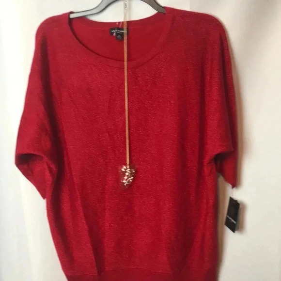 IN STUDIO WO SZ 2X RED METALLIC SWEATER & CHRISTMAS ACCENT NECKLACE - Picture 2 of 11